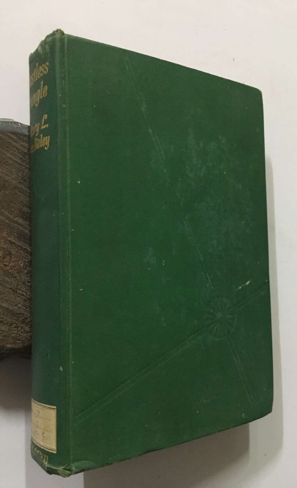 Akeley, Mary L. Jobe: Restless Jungle. George G. Harrap. 1937. 316p. Illust. hb