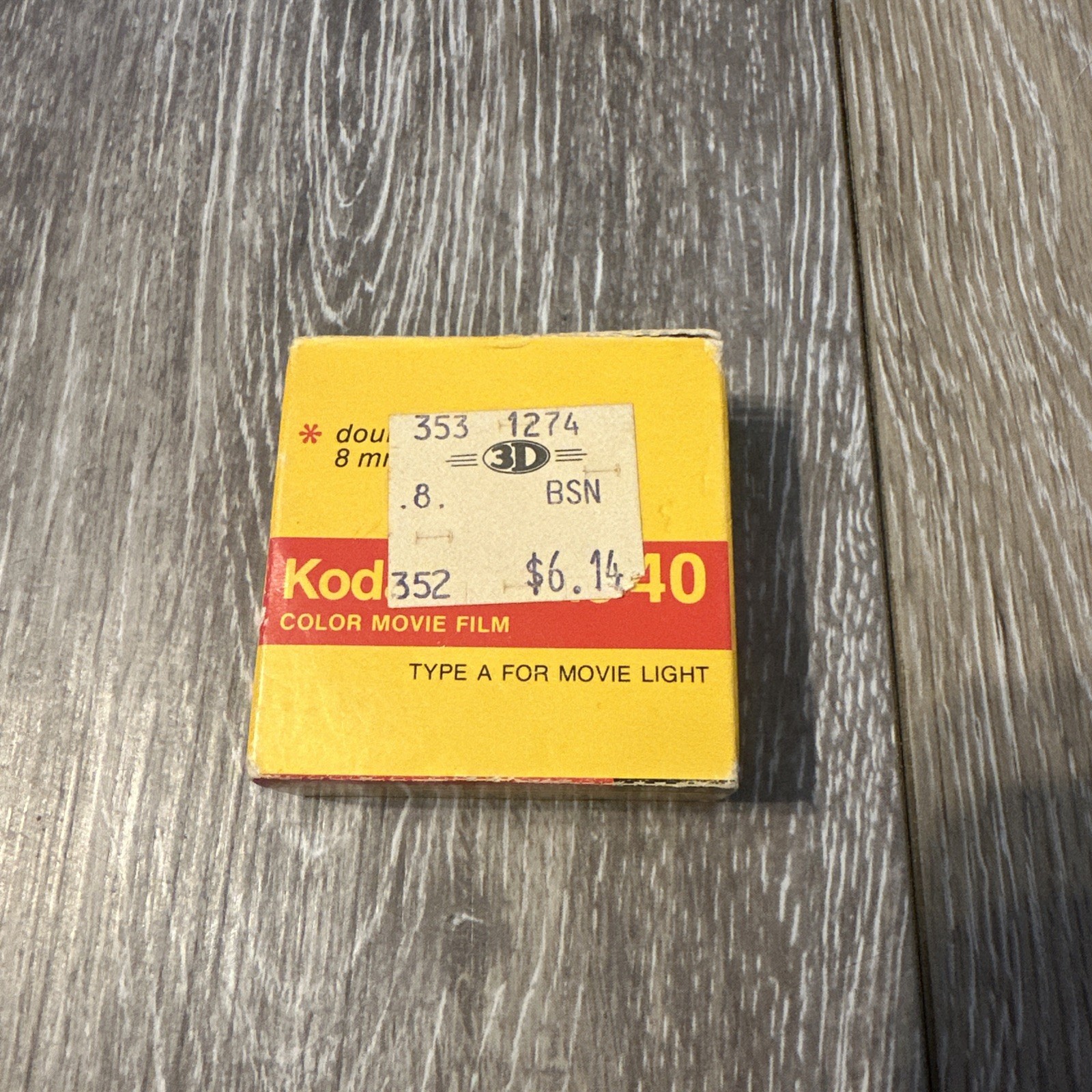 Kodachrome 40 COLOR MOVIE FILM, Double 8mm Roll. 25 ft. 10/1983  SEALED 