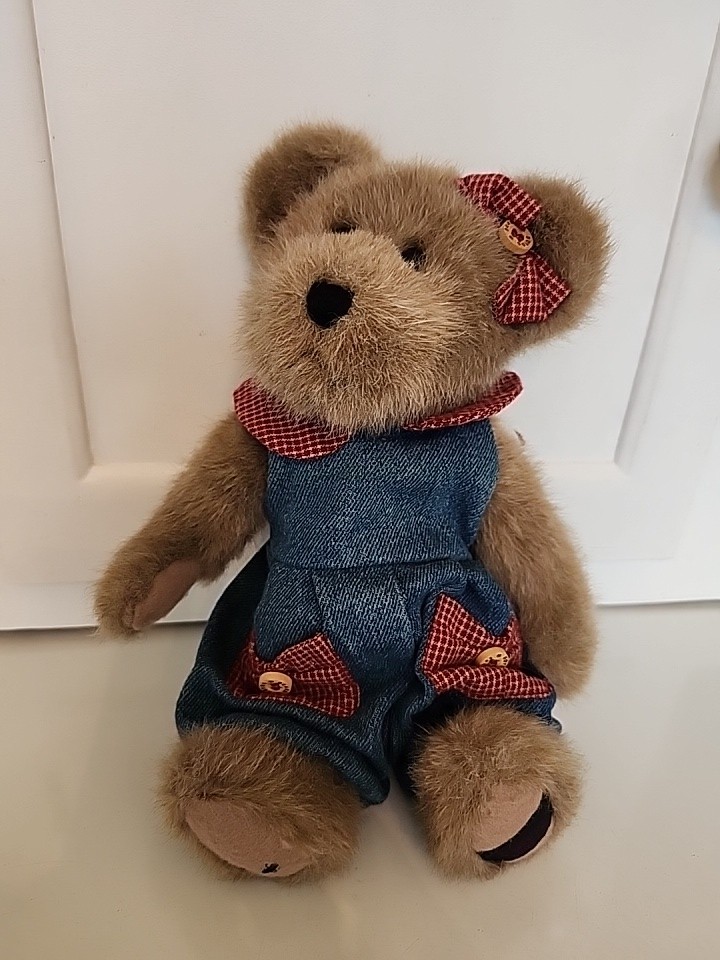 Boyds Plush Bear Maggie D. Berriweather 10 Inch Denim Outfit 2002