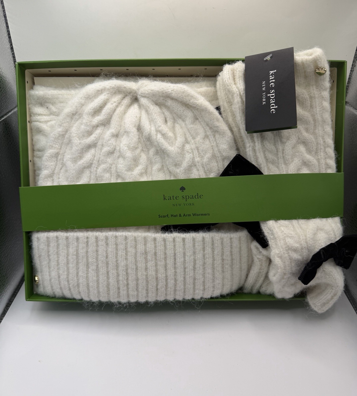 Kate Spade Scarf, Hat & Arm Warmers Set Velvet Cable Bow Cream One Size