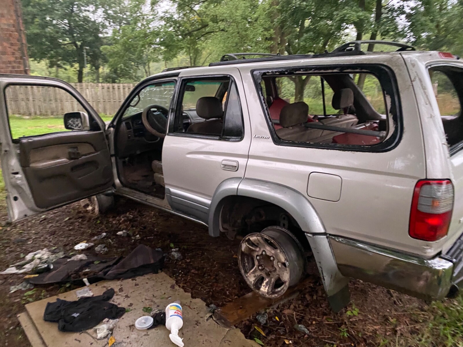 cars trucks used toyota