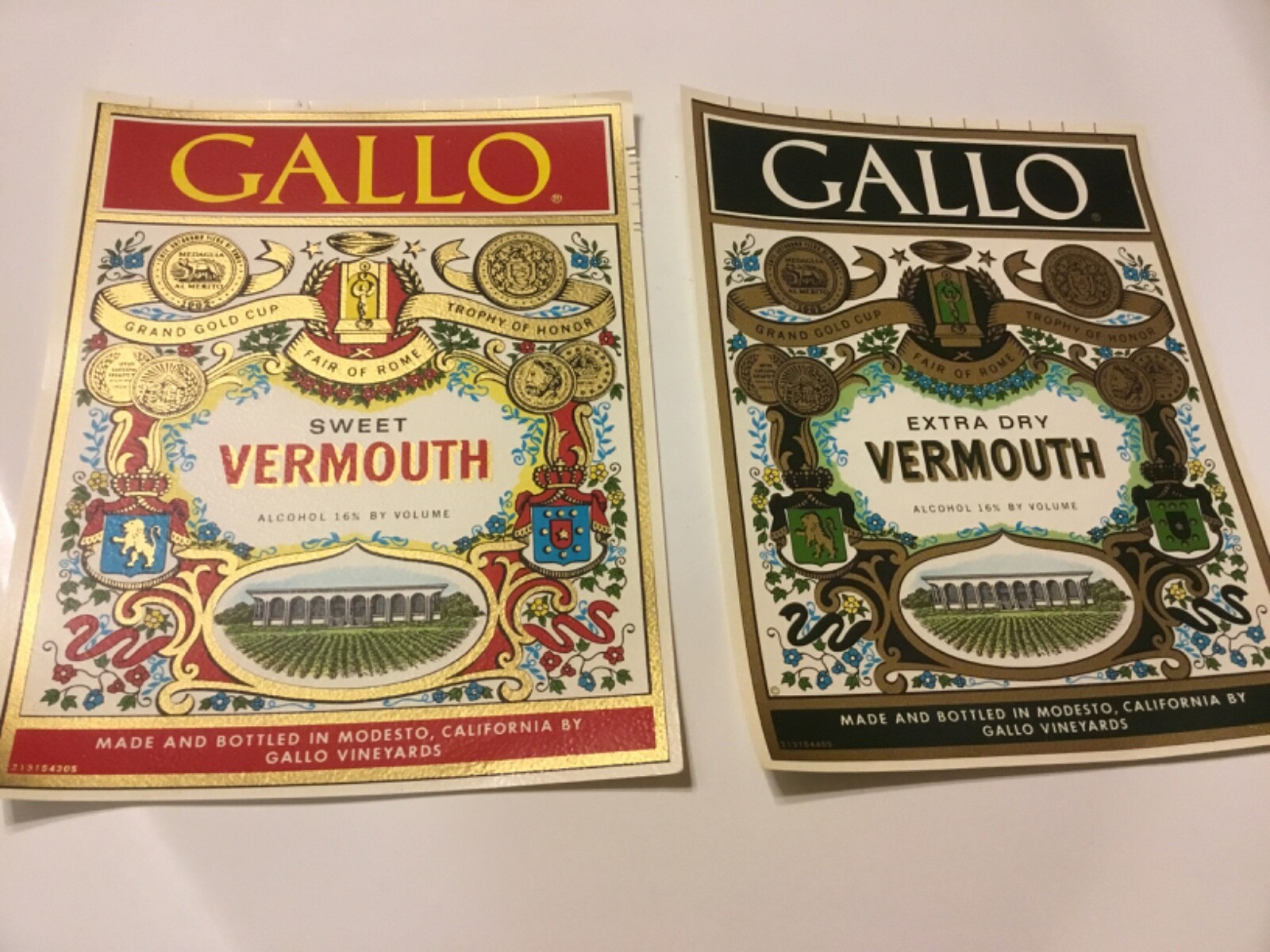 VINTAGE ORIGINAL GALLO VERMOUTH DRY & SWEET LABELS FOR 750ML BOTTLE YOU PICK ONE