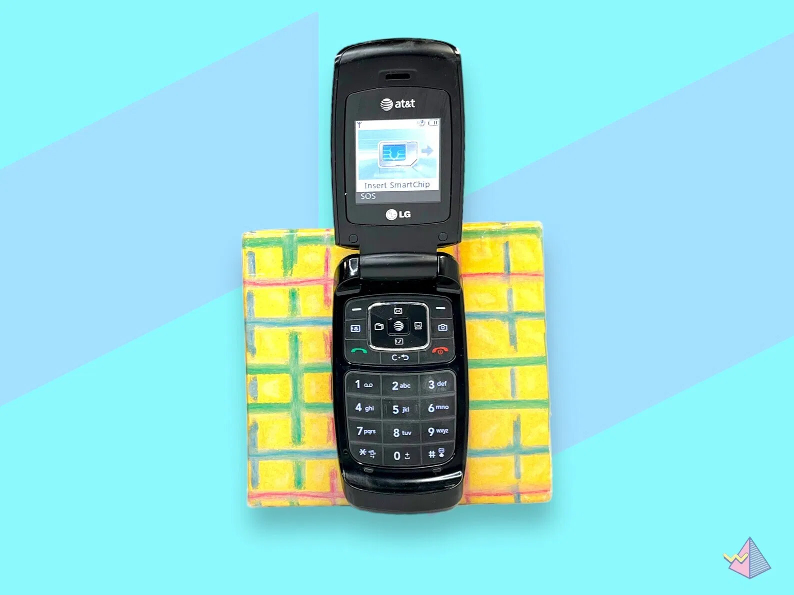 Vintage LG Camera Flip CellPhone. Works.