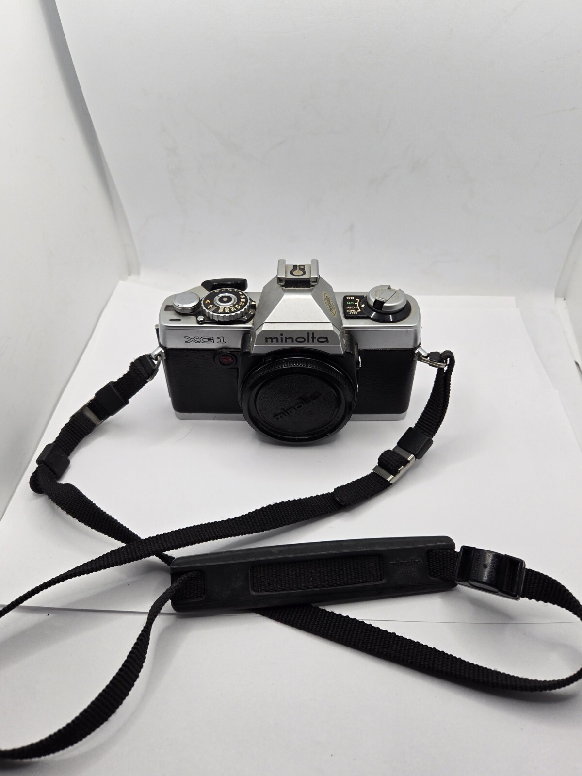 Vintage 35mm Minolta XG-1  SLR Film Camera Strap with 2 Lenses and 2 Filters