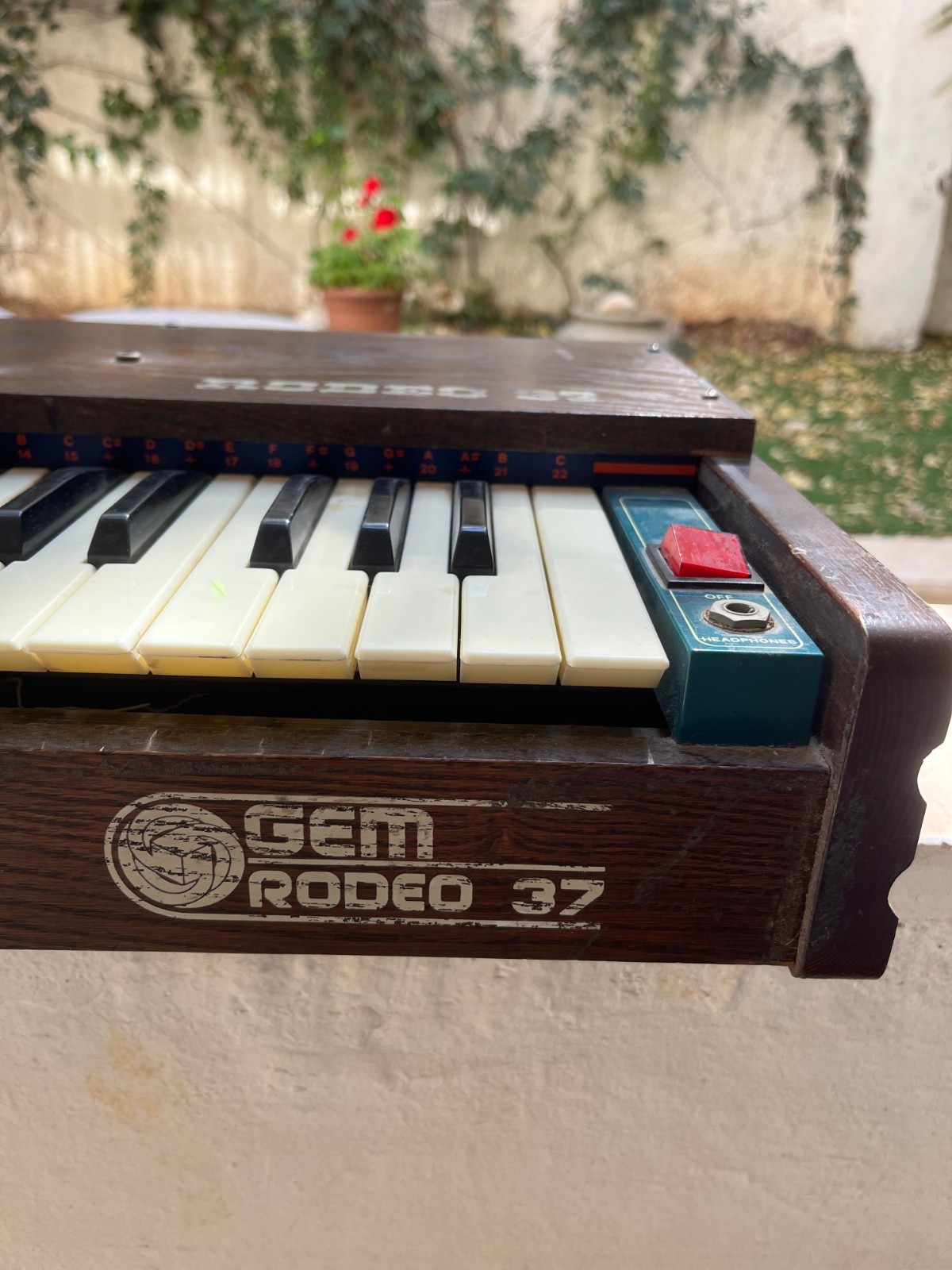 Vintage GEM Rodeo 37 Portable Keyboard / Combo Organ – Rare 1970s Italy