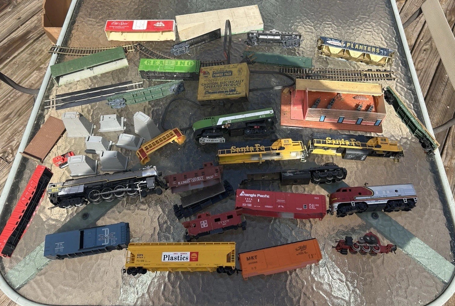 Huge Lot Ho Scale Hobby Train Engines Cars Track Transformer For Parts & Repair