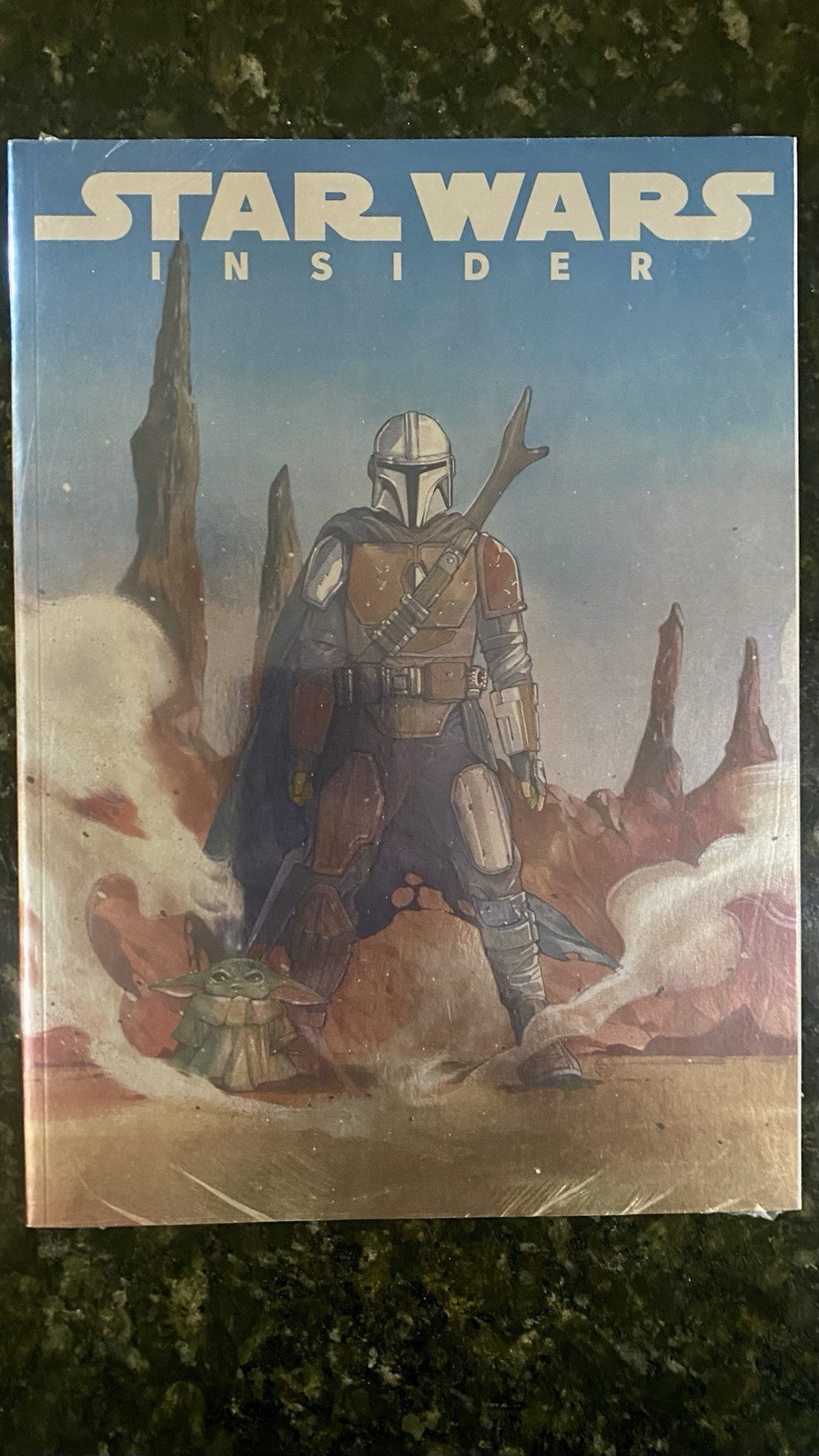 Star Wars Insider #200 Peach Momoko Full Foil Variant Mandalorian & Gogru NM