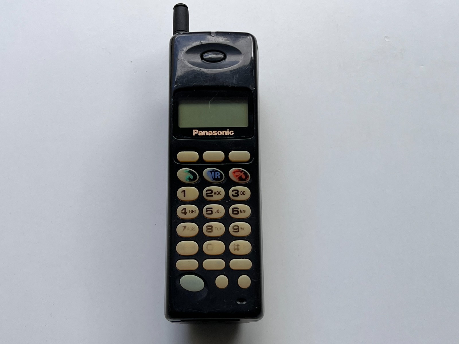 Panasonic EB-G400 Black – Vintage Cell Phone