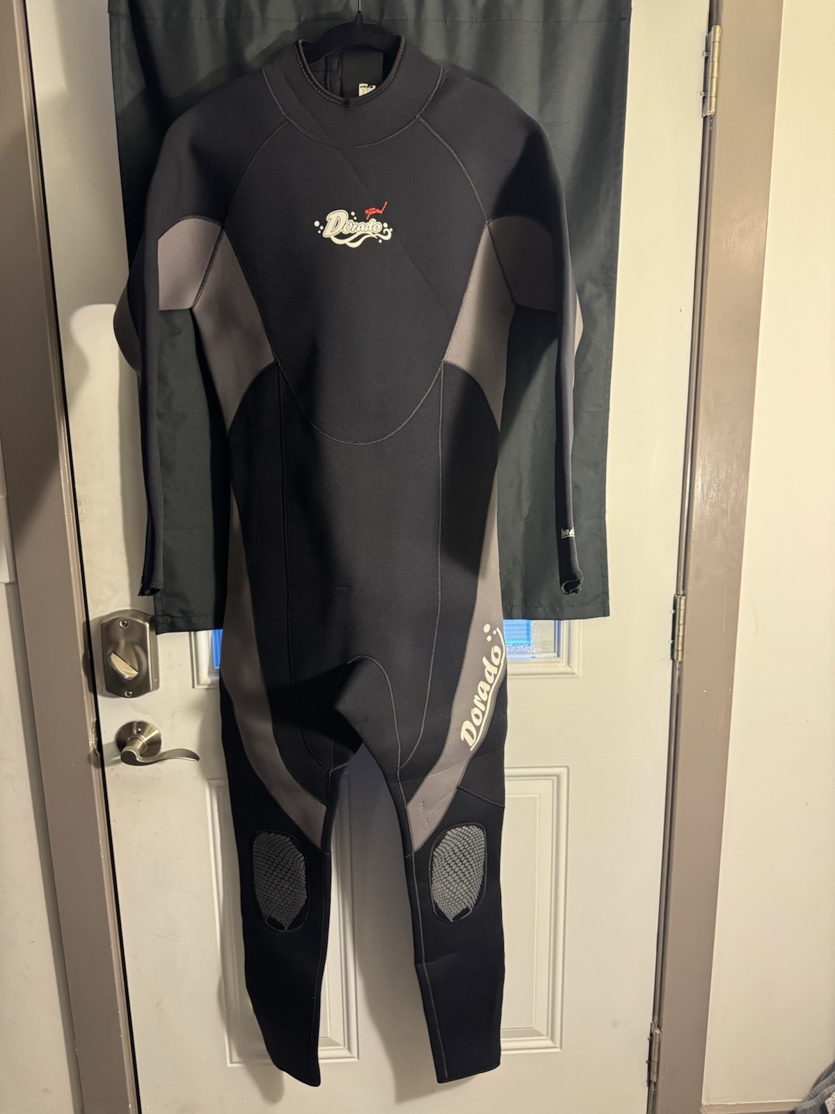 Dorado Men's Full-Body Black/Grey Wetsuit (XL - Waist 36-40)