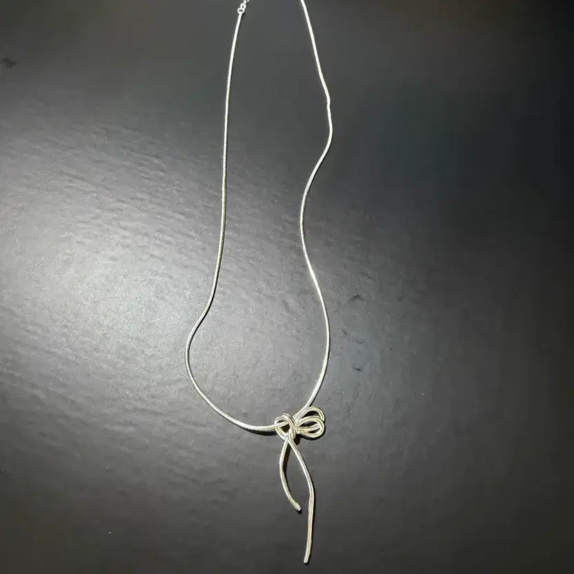 925 Silver Ribbon Knot Necklace