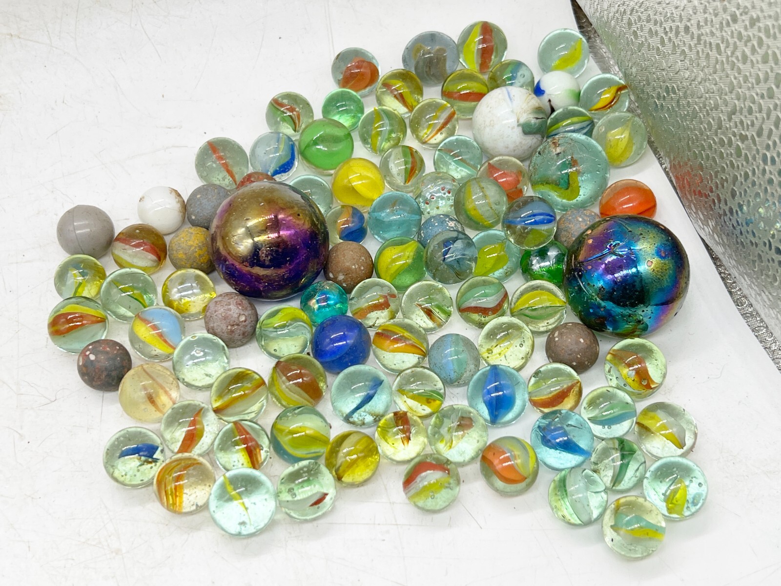 VINTAGE JOB LOT OF GLASS MARBLES CATSEYES ETC