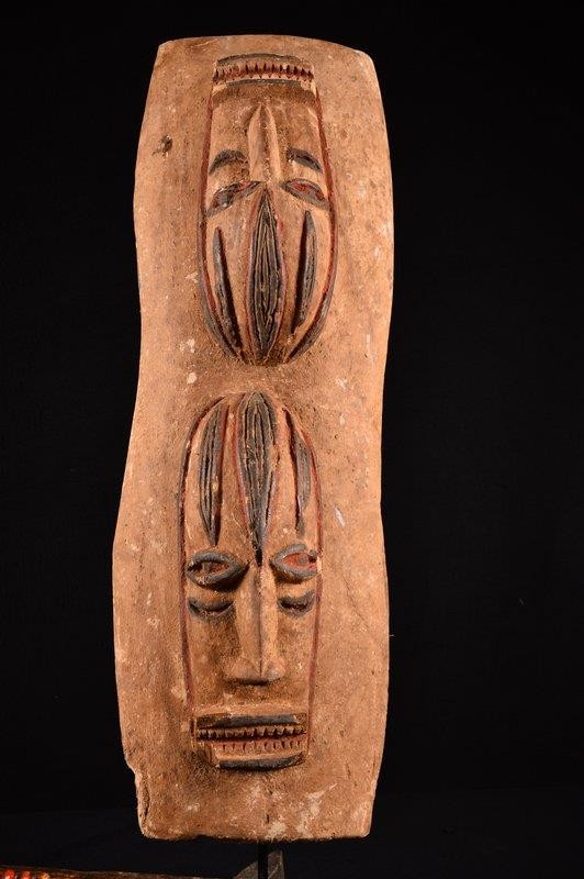 13594 African Old Uhrobo Mask Helmet / Helmet Mask Nigeria