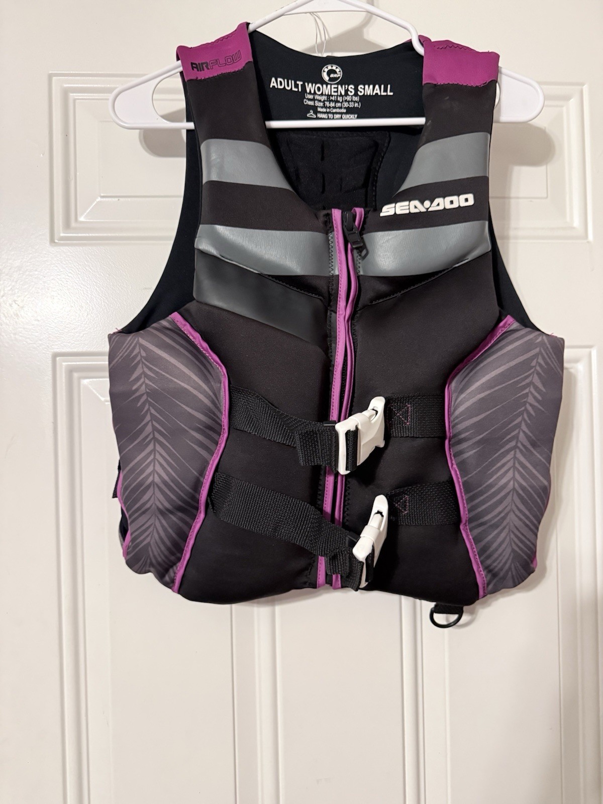 Sea-Doo AIRFLOW Women's Adult Small Life Jacket Black/Purple UL Certified small 