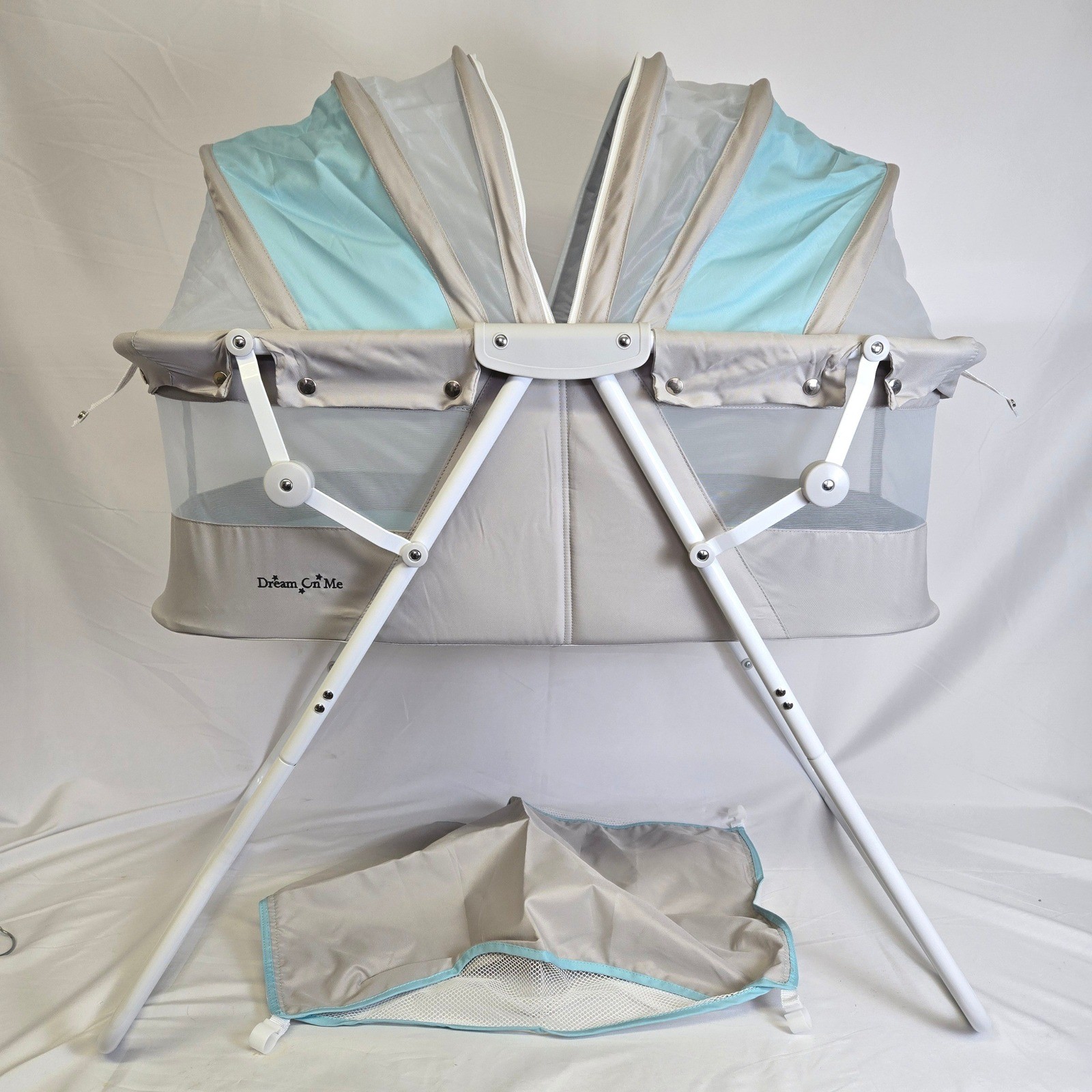 Dream On Me Karley Bassinet, Blue Grey, Quick Fold Easy Carry, 441-BG, Open Box