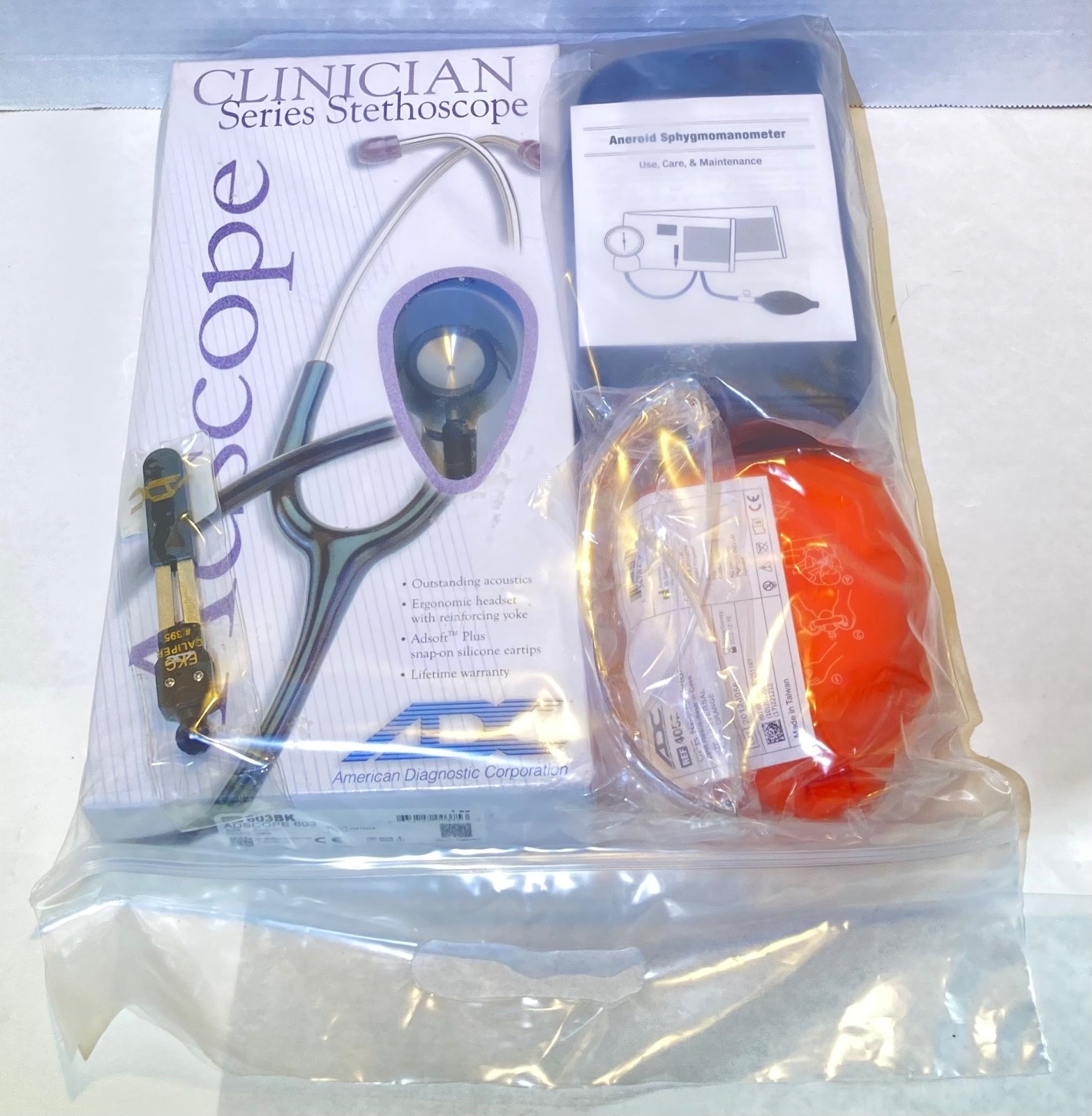 Medical Assisting Kit ( Stethoscope, Calipers, Sphygmomanometer,  Resuscitator )