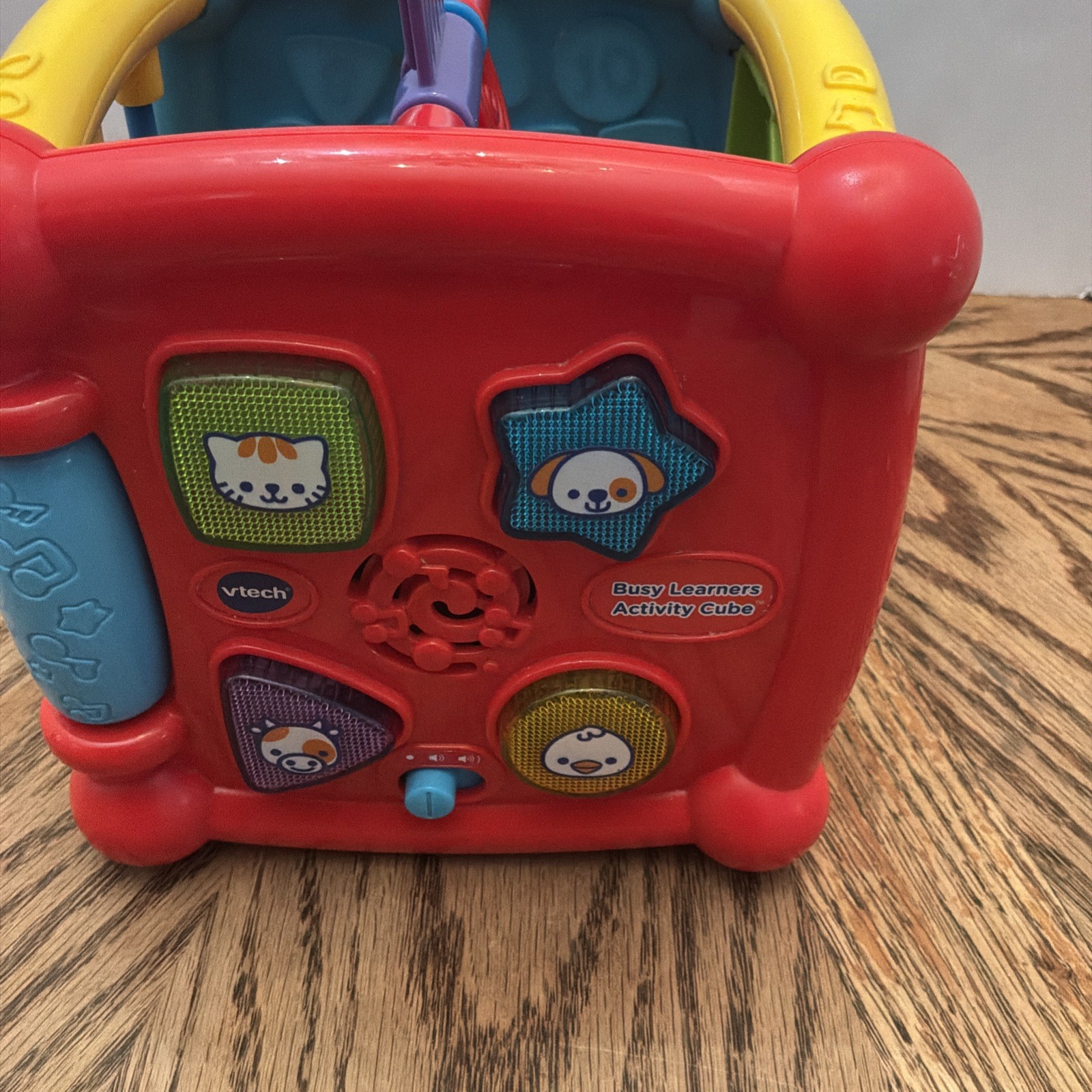 VERY BUSY VTECH LEARNERS ACTIVITY CUBE LIGHTS UP, SINGS, Works 7" CUBE TESTED