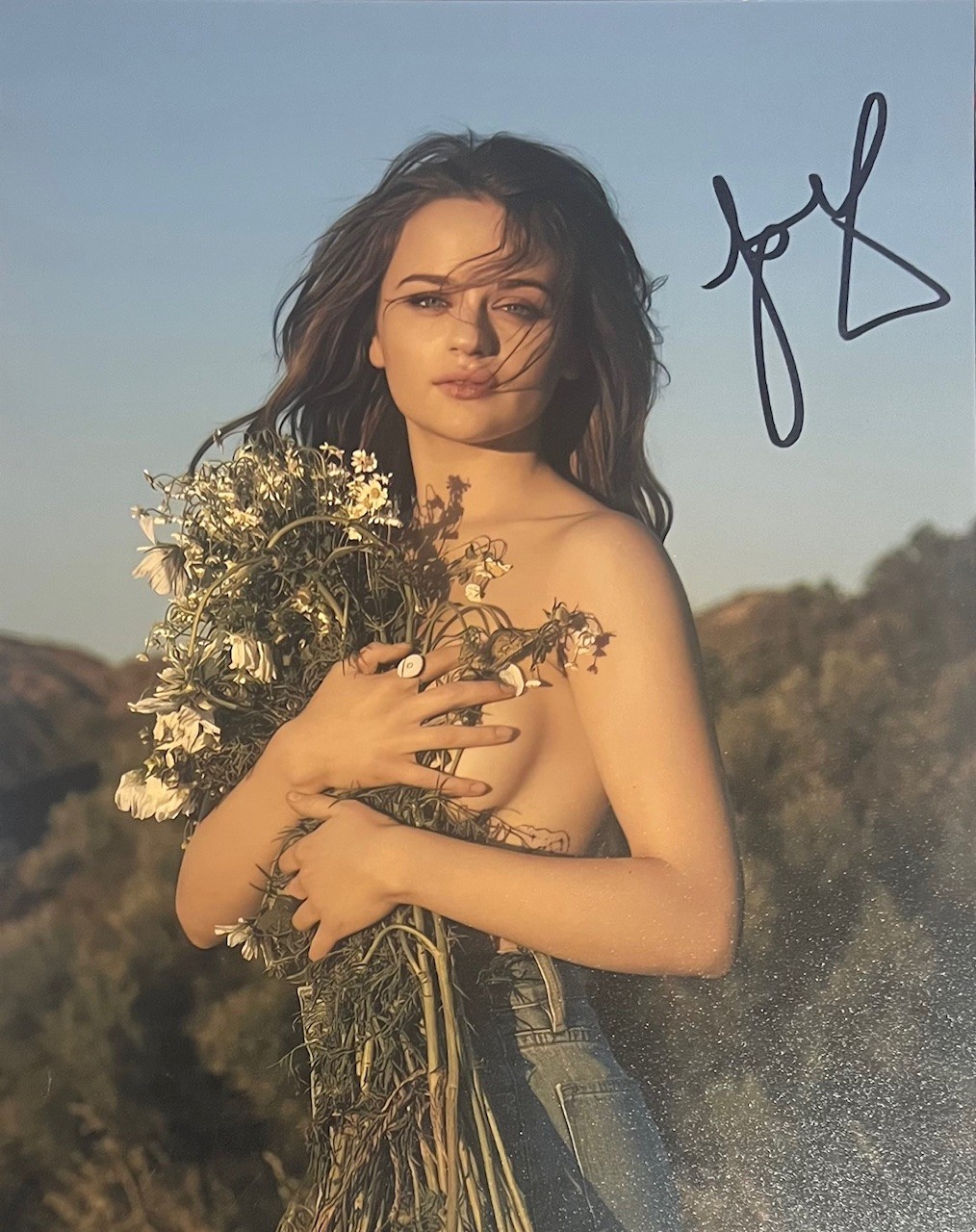 The Kissing Booth JOEY KING SIGNED 8x10 PHOTO