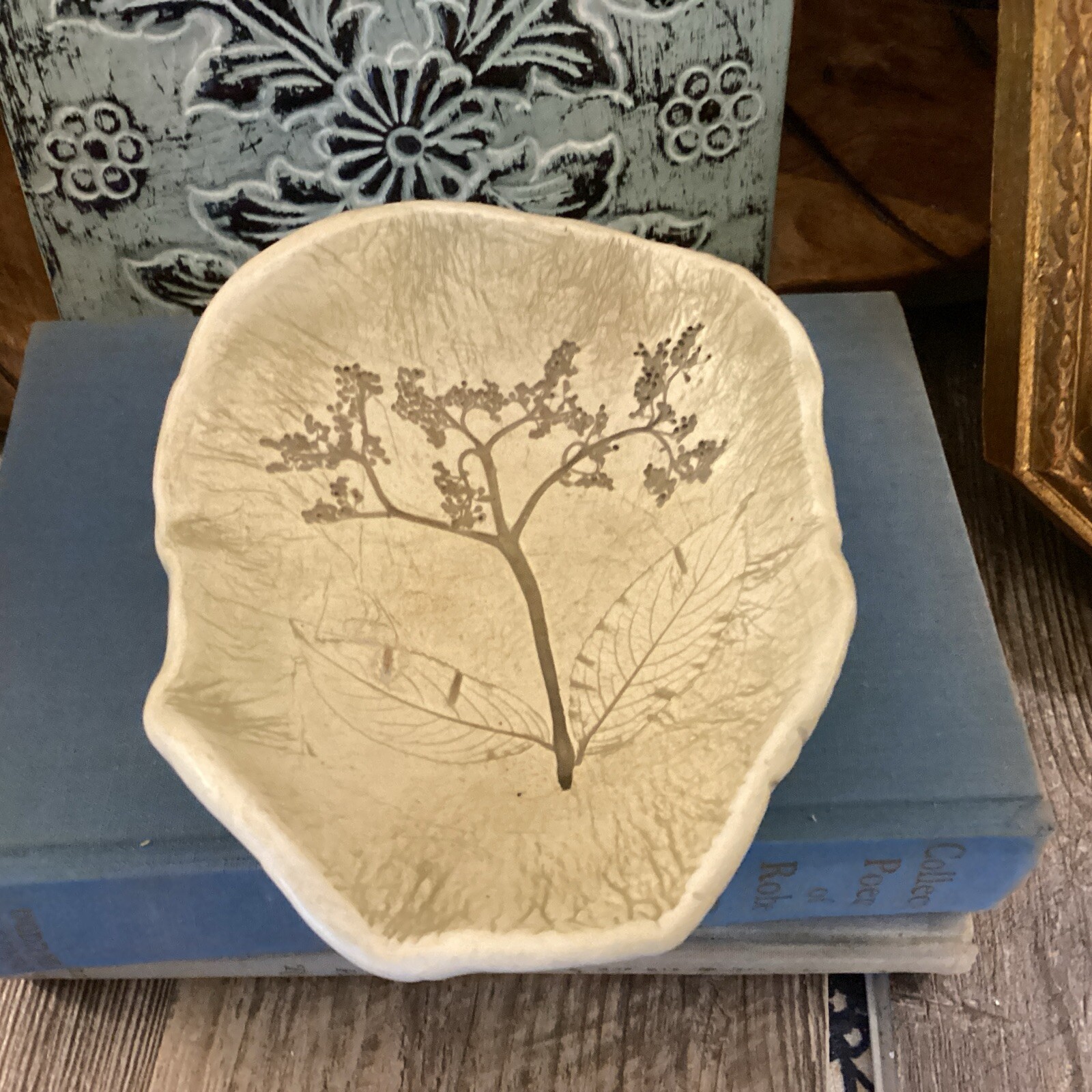 Vintage Salt Marsh Style Pottery Dishes Ellyn Studio Art Elderberry Signed 6 1/4