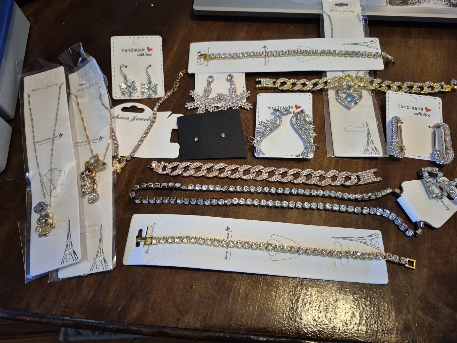 sparkling lot of 15 brand new assorted rhinestone jewelry #50