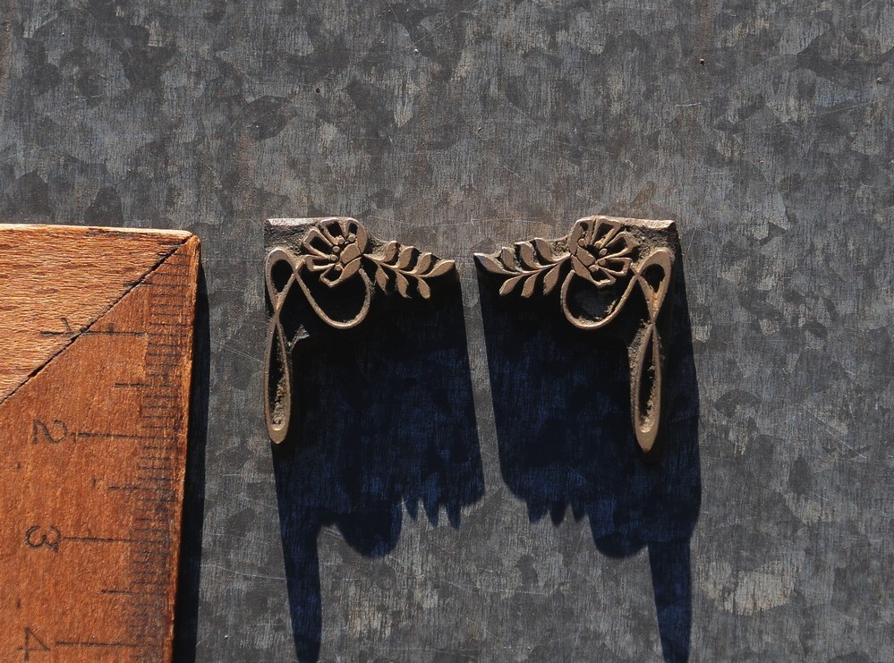 2x brass corner ornament bookbinding gilding hot foil embossing Art Nouveau old*