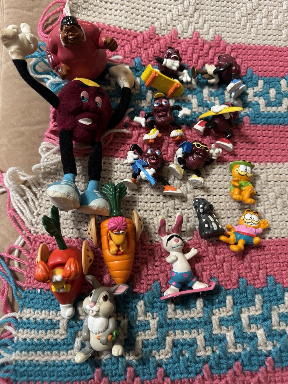 Lot Of 15 Vintage 80’s & 90’s Toy Figurines California Raisins Fraggle Rock Etc
