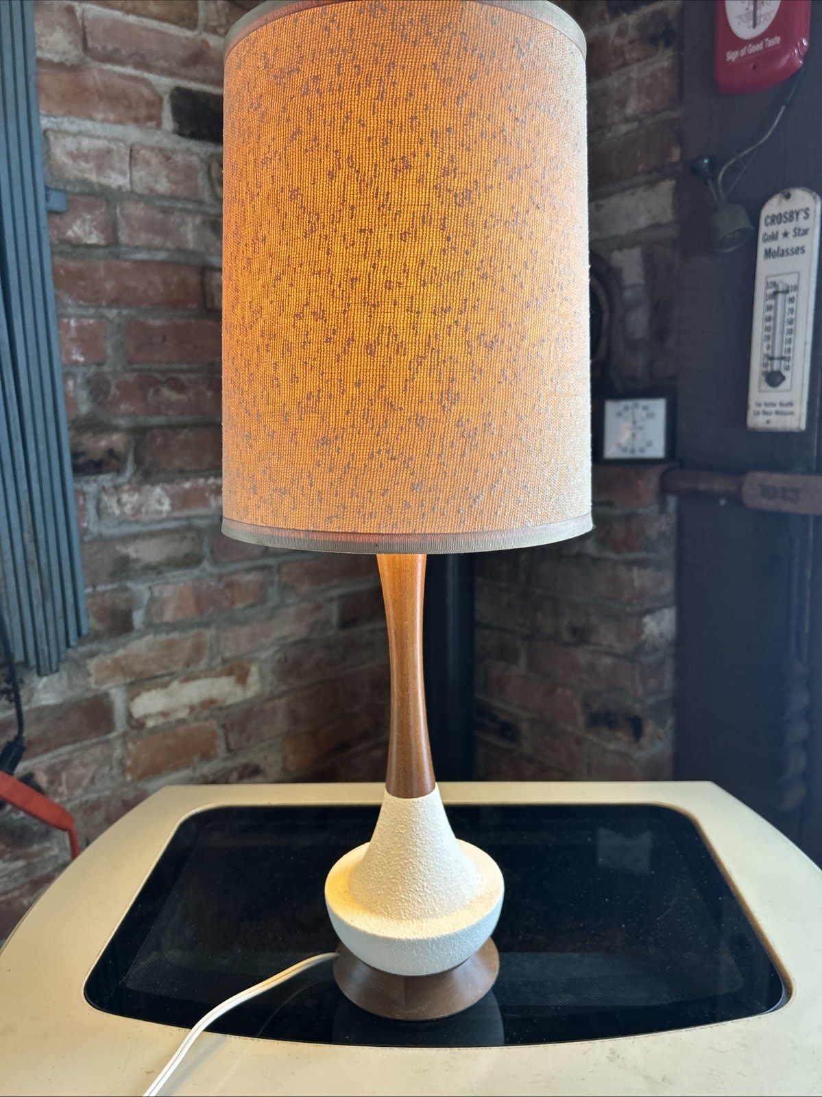 Mid-Century Modern Textured White Ceramic and Walnut Table Lamp, circa 1950s