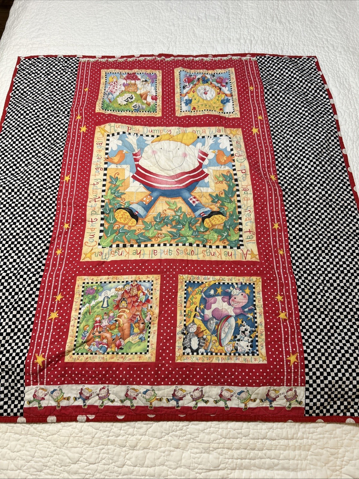 VTG Nursery Rhyme Quilt Humpty Dumpty Baby Homemade blanket Quilted 37x40”