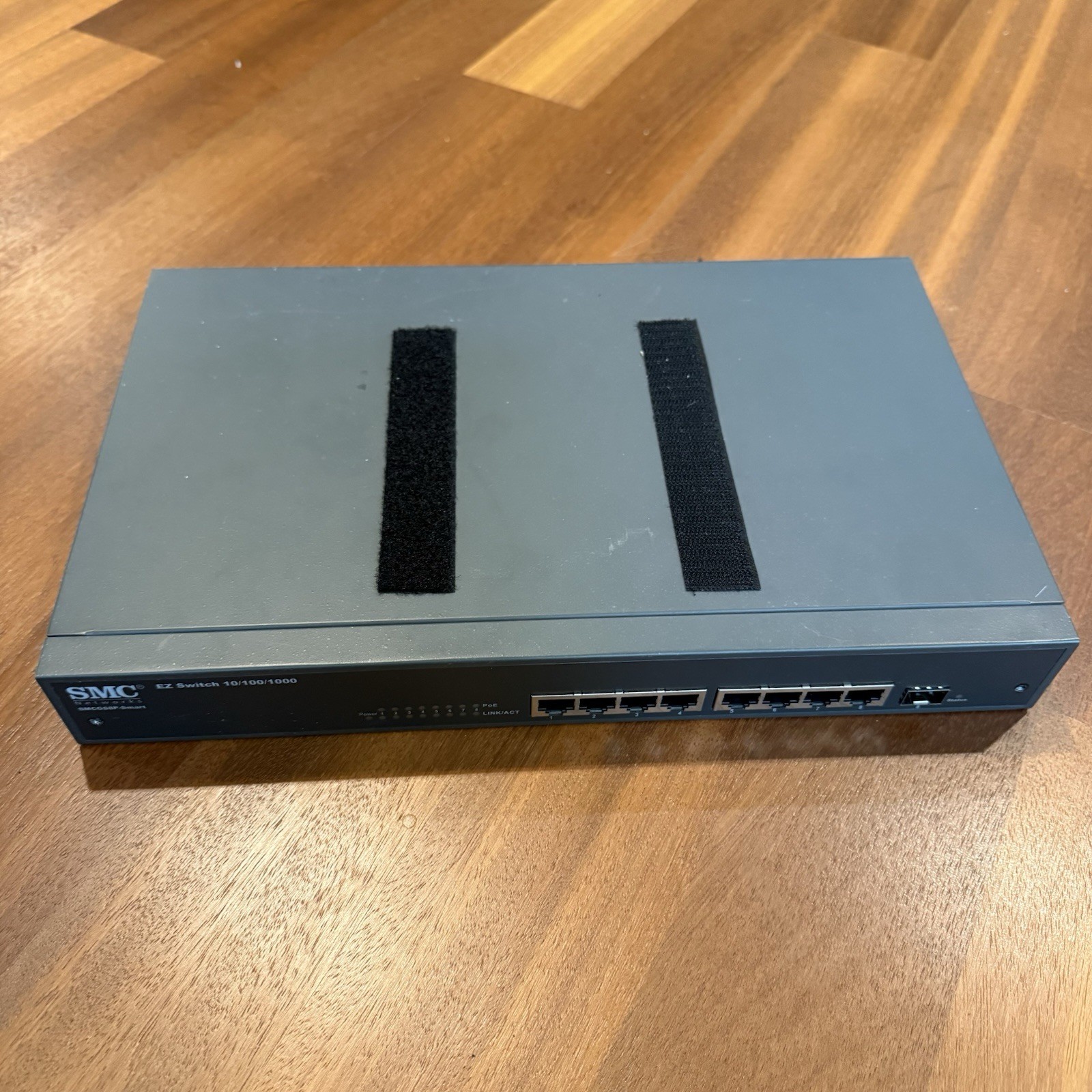 SMC Networks SMCGS8P-Smart EZ Switch 10/100/1000 Gigabit – Untested As-Is