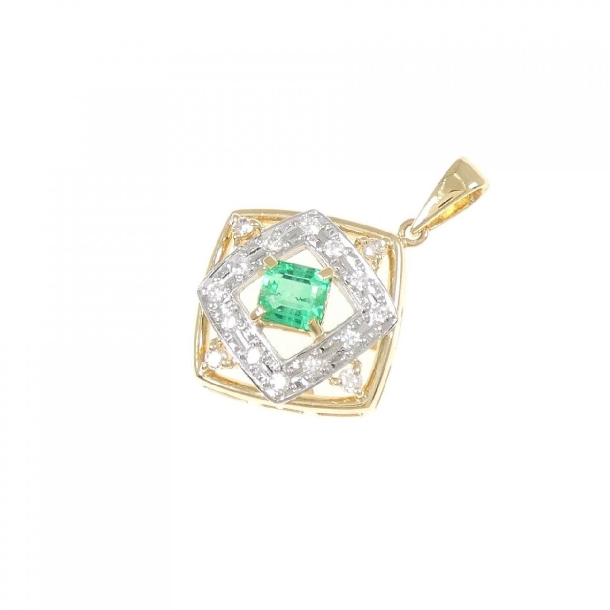 TASAKI Emerald Pendant 0.48CT