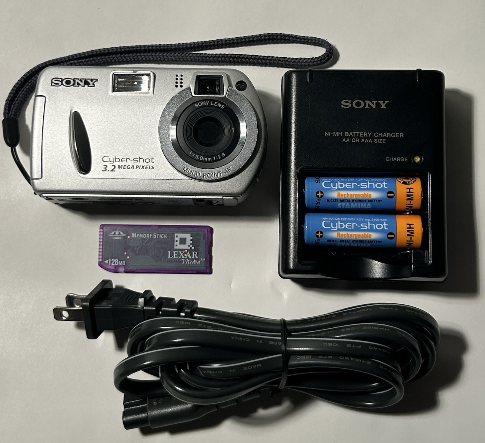 Sony Cyber-shot DSC-P32 3.2MP Digital Camera W/ Charger & 128MB Memory Stick