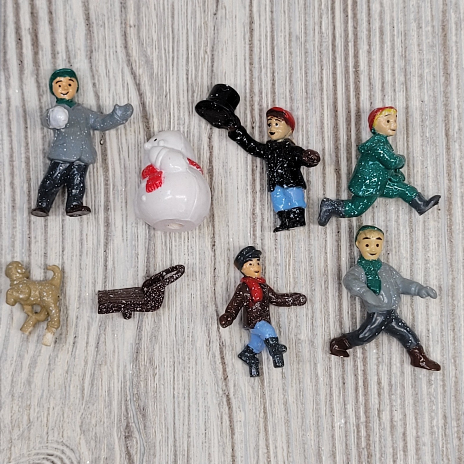 8 Pc Children Playing Snowman Christmas Magic of Mainstreet Trendmasters 1997