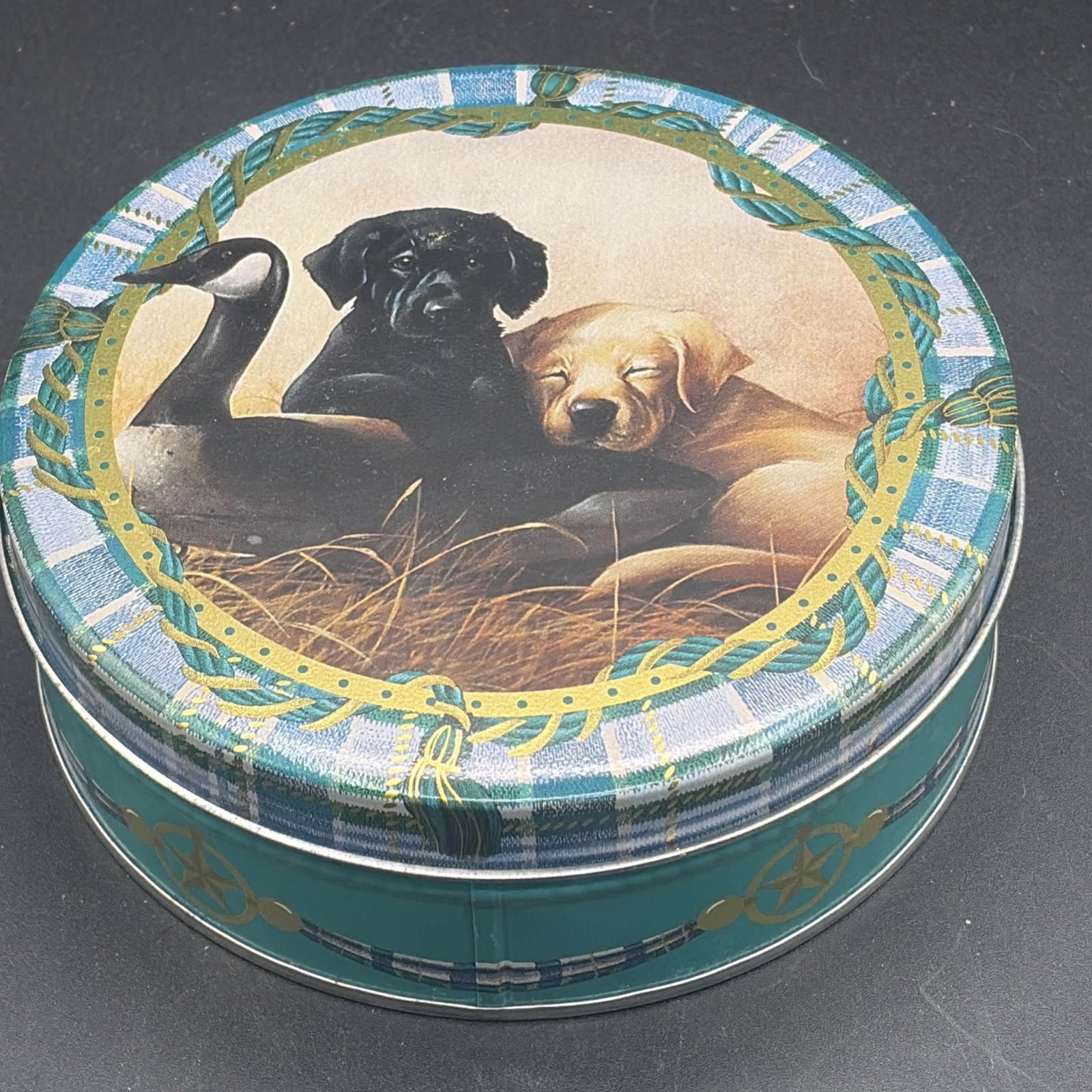 Labrador Puppies Duck Goose VTG 1999 Metal Cookie Trinket Tin Hunting Blue Plaid