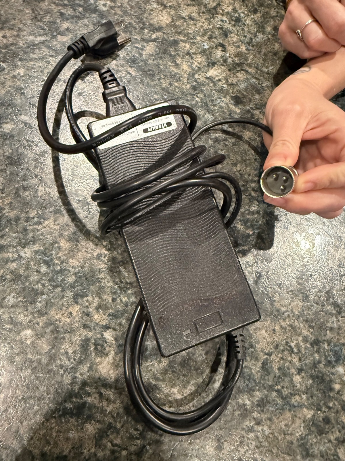 Viribus XVE126 54.6V 3 Pin Power Supply Charger