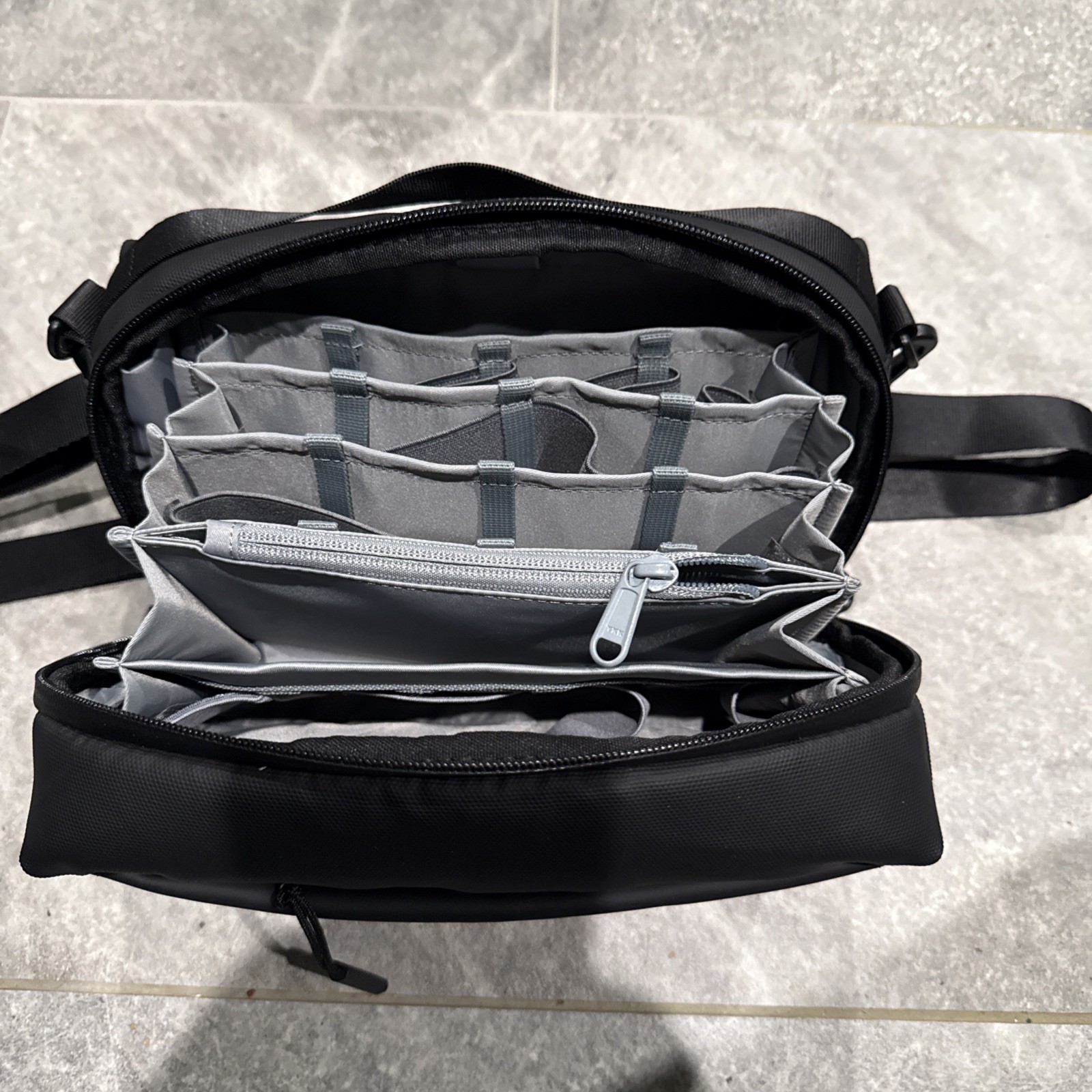 Alex T1 large storage electronics organizer 9.5 x 6.5 x 2.5 inches, Black 