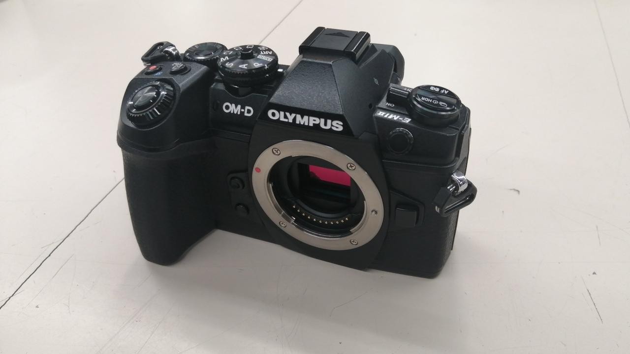 Olympus OM-D E-M1 II Mirrorless Camera 20MP 18fps 4/3 LiveMOS Used From Japan