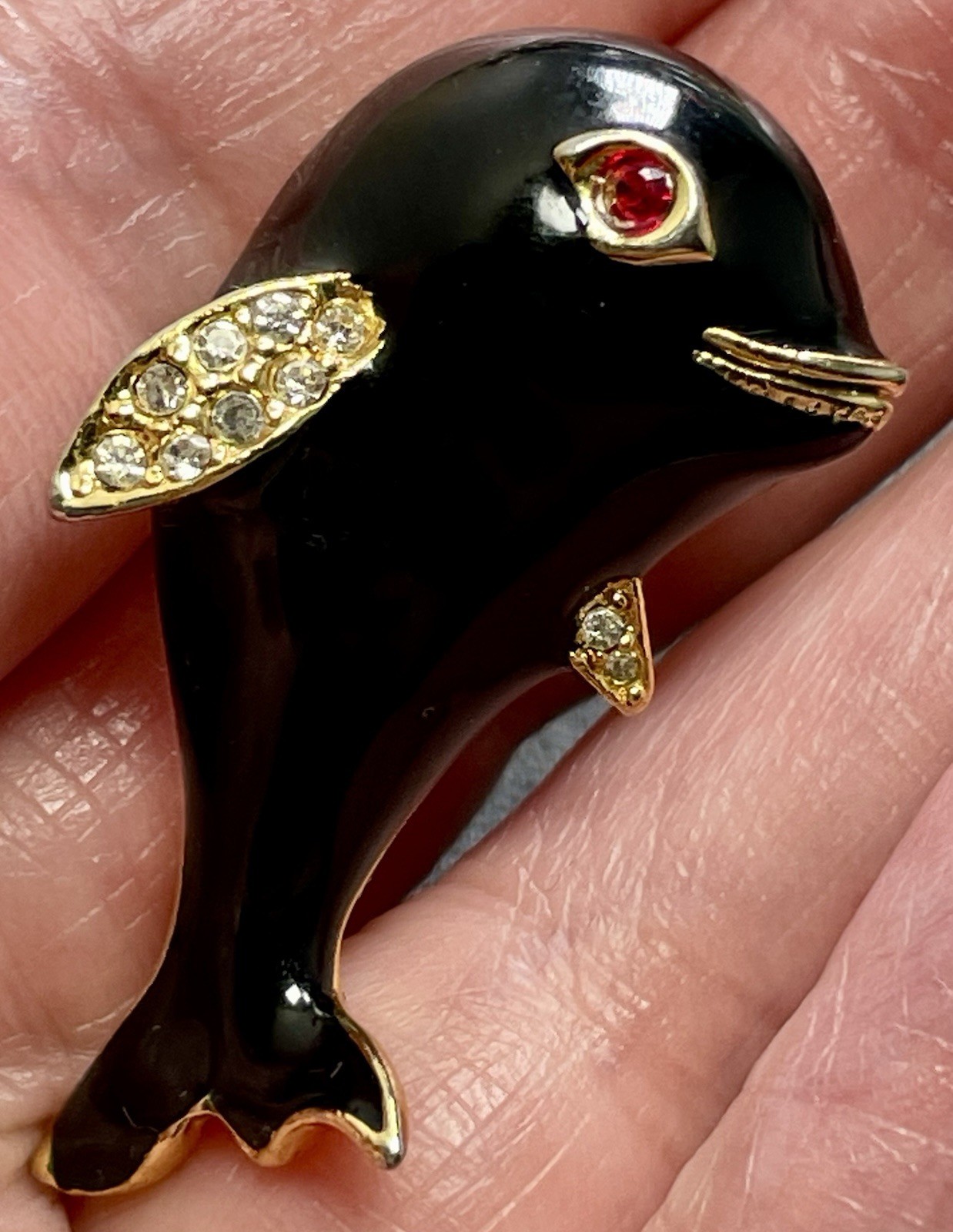 Vintage 1.5” Black Whale Fish Crystal Rhinestone Gold Tone Brooch Pin