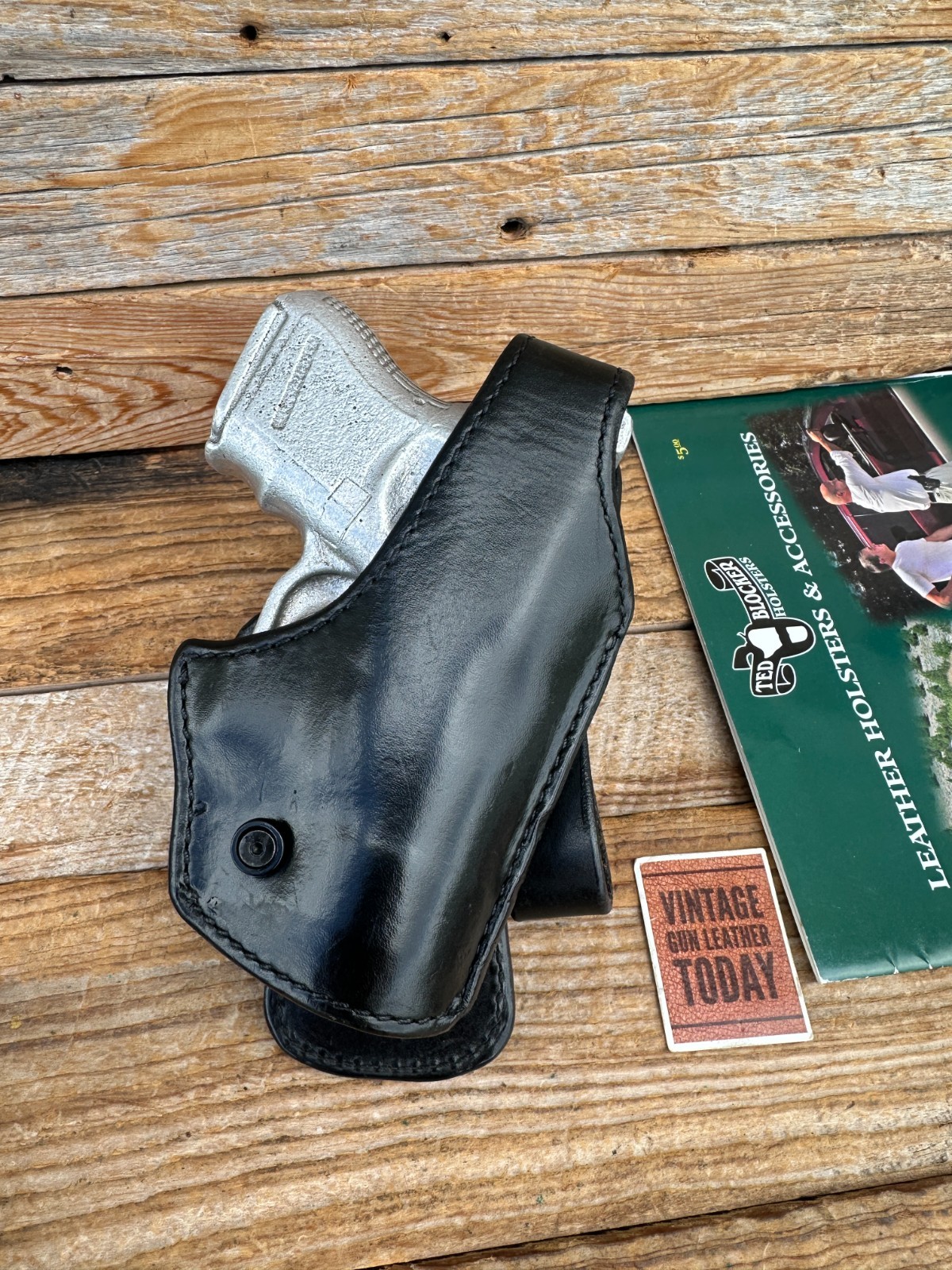 Beautiful Ted Blacker Black Leather Lined Paddle Holster For GLOCK 26 27 33