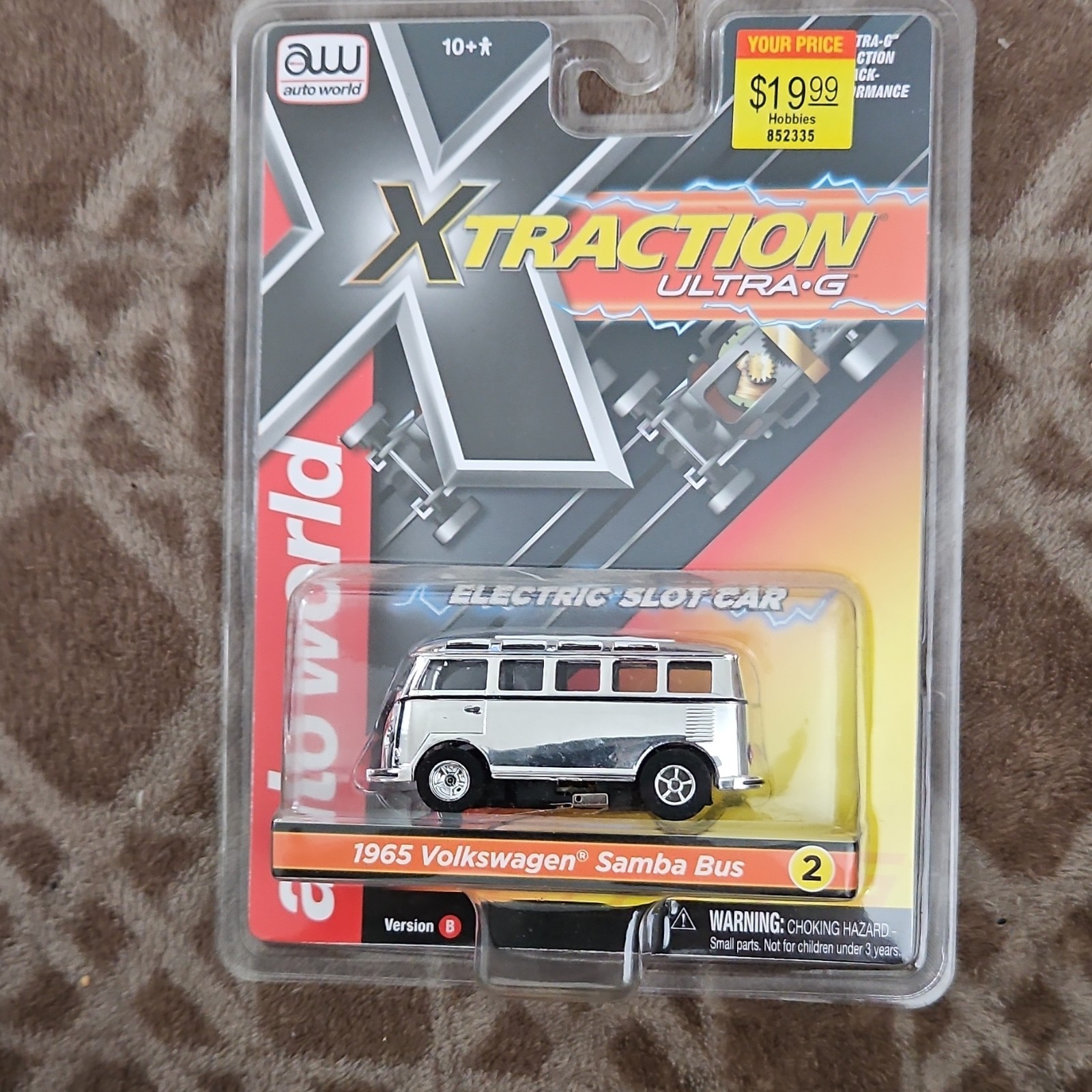 Auto World X-Traction Ultra-G 1965 Volkswagen Samba Bus HO Scale Slot Car