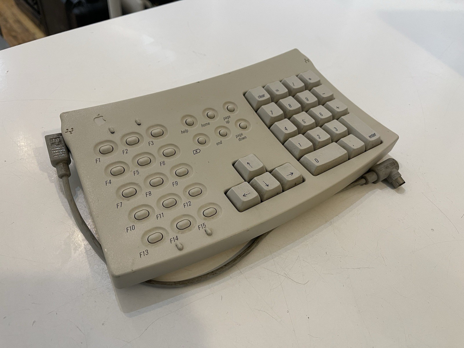 Apple Adjustable Keyboard Numpad M1242 - Tested w/ Cable