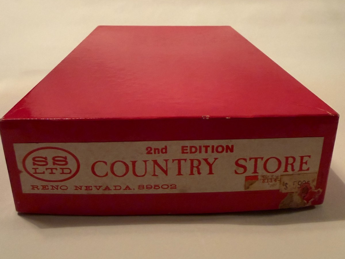SS LTD Country Store HO Scale Wood, Metal, Card Kit K 114-2 with Merchandise