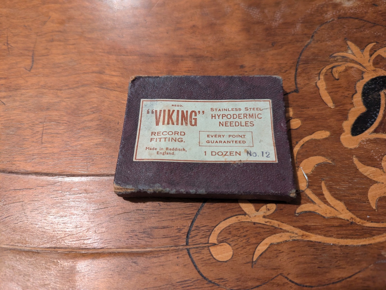 Viking Stainless Steel Hypodermic Needles Record Fitting Vintage Medical