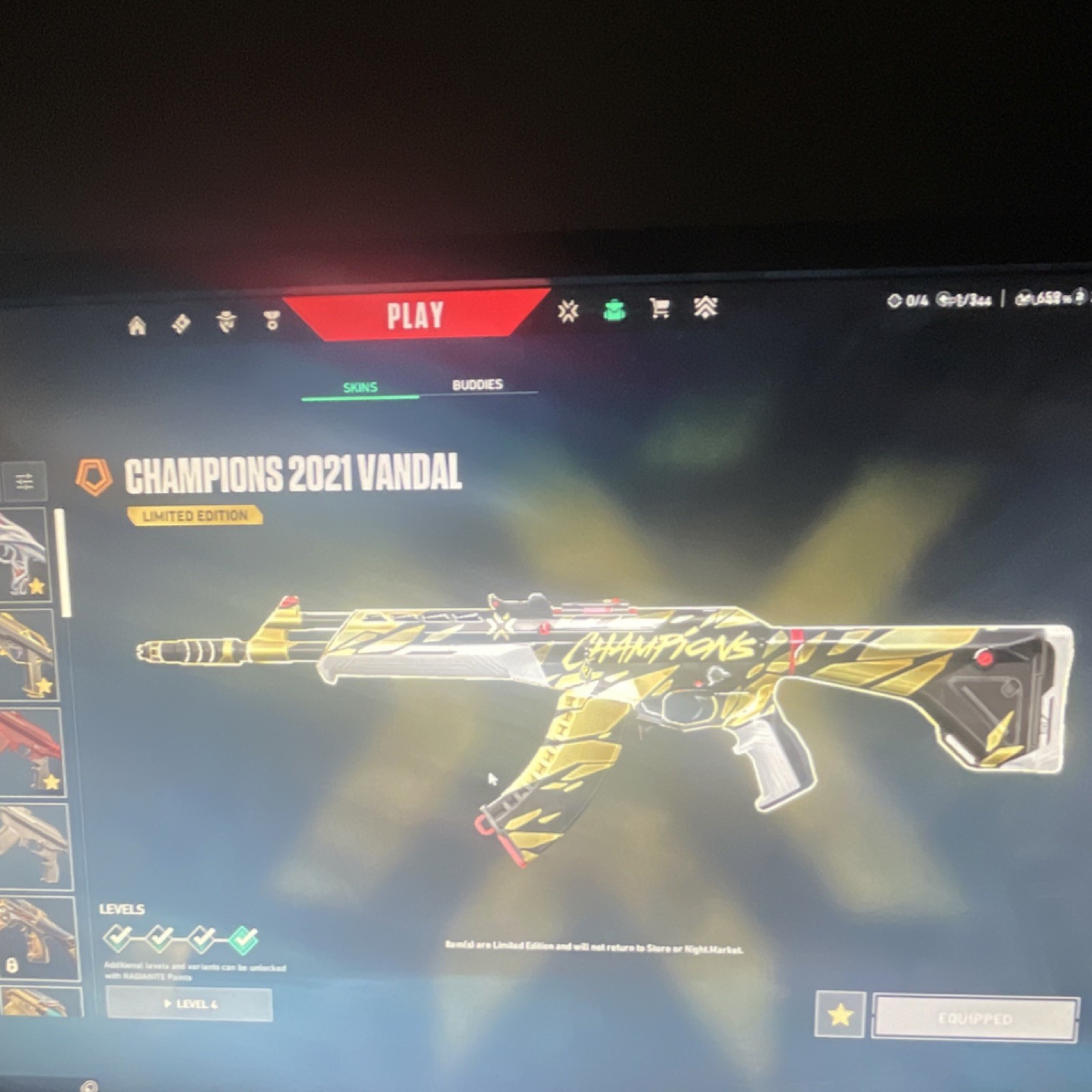 Valorant Game Account Champions Vandal, RGX Karambit, has Radiant buddy