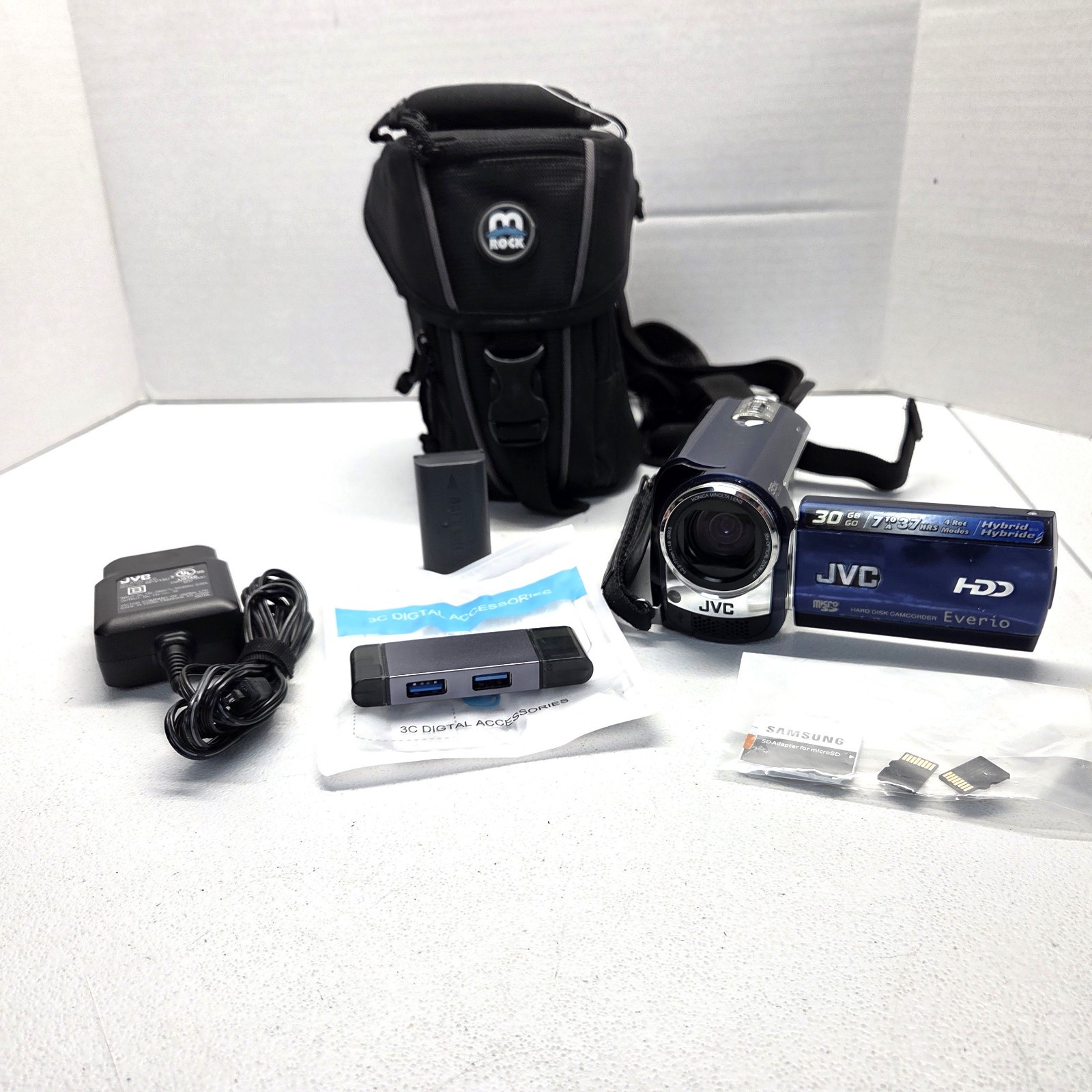 JVC Everio GZ-MG330AU 30GB Digital Camcorder New card reader New Case TESTED