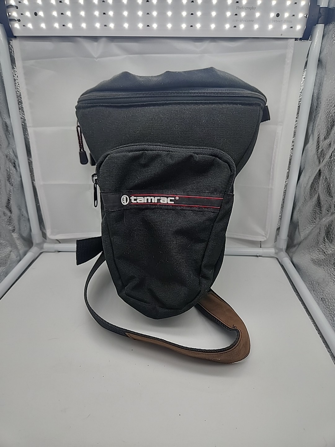 Tamrac Camera Carrying Case Bag 11"X9"X6" Shoulder Strap Made in USA