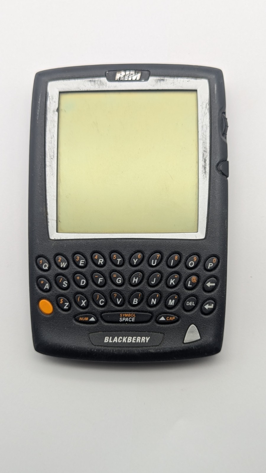 Vintage RIM BlackBerry R957m-2-5 Wireless Handheld Device FOR PARTS DISPLAY 01