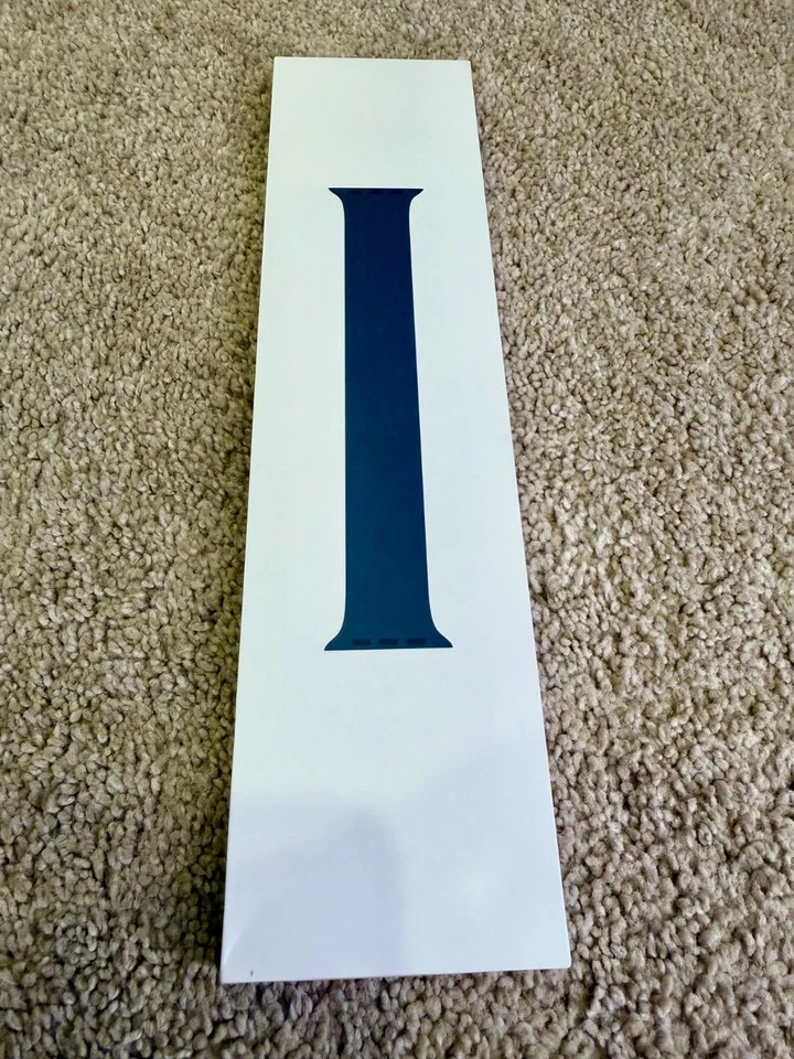 New OEM Apple Watch Solo Loop Silicone Band 44,45,46,49MM - Size 8 - Abyss Blue