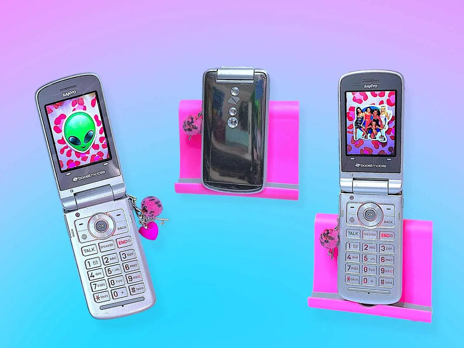 Vintage Y2K Mobile Flip Cell Phone.Works!