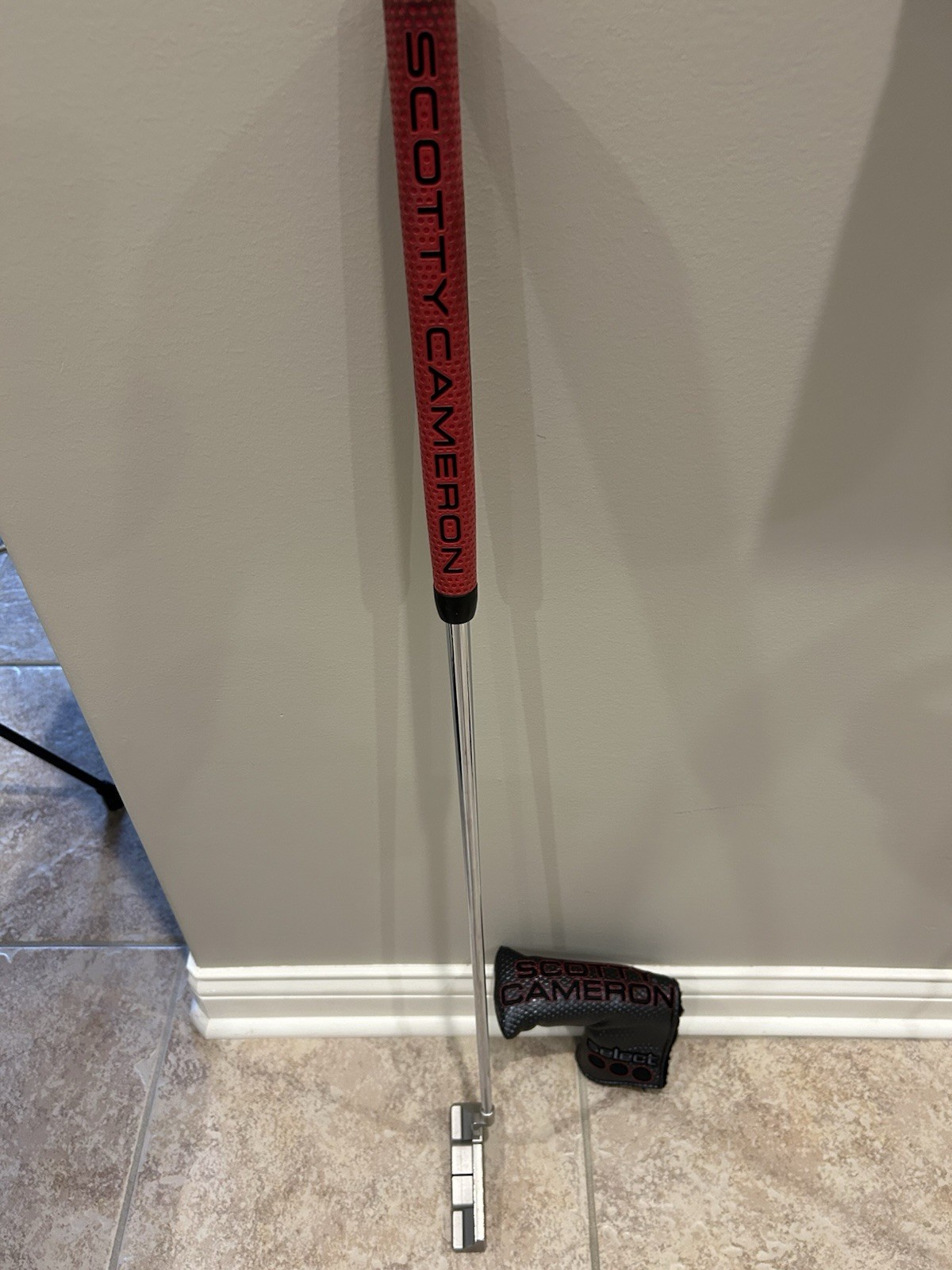 Scotty Cameron Select Newport 2 Putter 35 Inches Right-Handed.