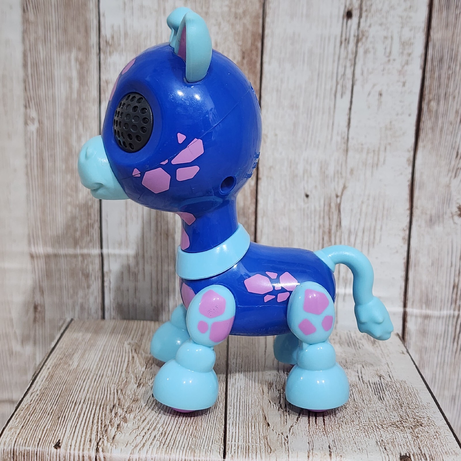 EUC Zoomer Zupps Safari Pets Rafa Interactive Blue Giraffe Toy Lights & Sounds