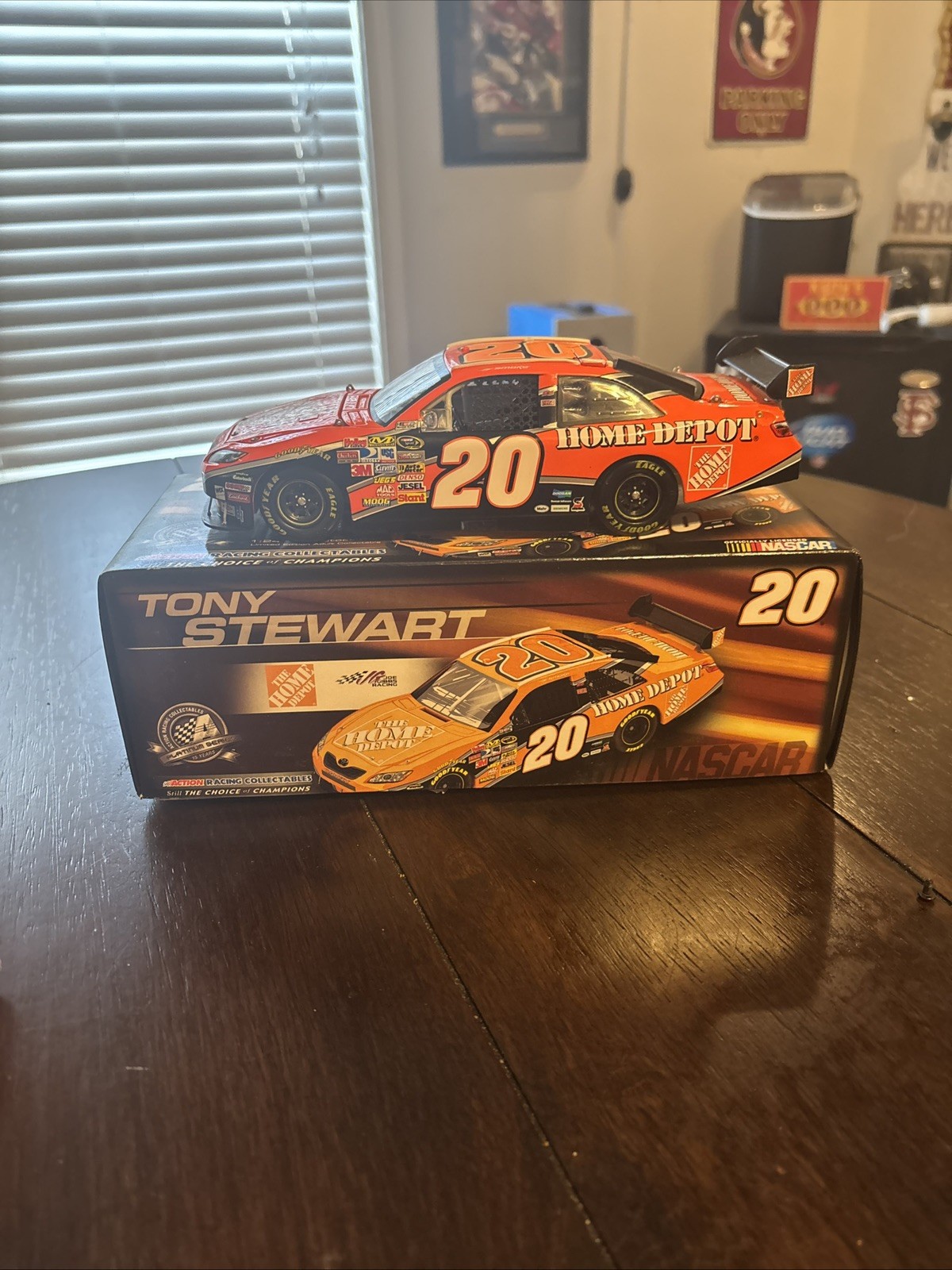 Tony Stewart #20 Home Depot 2008 Toyota Camry COT 1:24 Scale.  